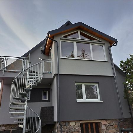 Apartman Nikol Prievidza Exteriör bild