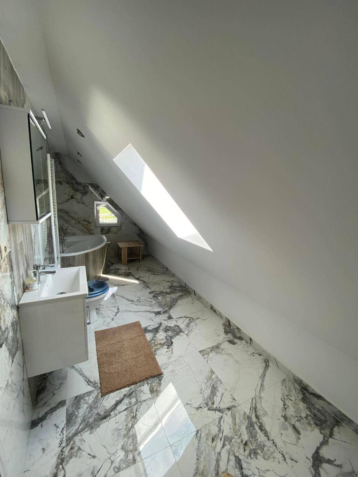 Apartman Nikol Prievidza Exteriör bild